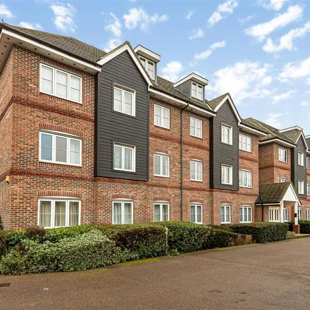 Rent this 2 bed apartment on Cadwell Lane in Hitchin, SG4 0SL