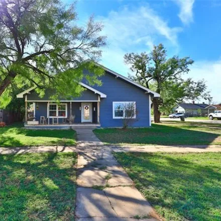 Buy this 3 bed house on 1487 South 2nd Street in Abilene, TX 79602