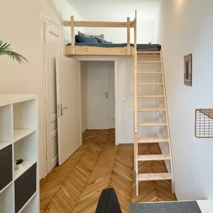 Rent this 4 bed room on Oberzellergasse 18 in 1030 Vienna, Austria