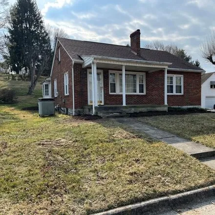 Buy this 4 bed house on 457 Valley Street in Wytheville, VA 24382