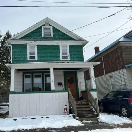 Image 2 - 208 East Pine Street, City of Olean, NY 14760, USA - House for sale