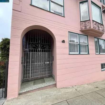 Rent this 1 bed condo on 824;830 Union Street in San Francisco, CA 94133