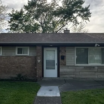 Buy this 2 bed house on 2879 179th Street in Lansing, IL 60438
