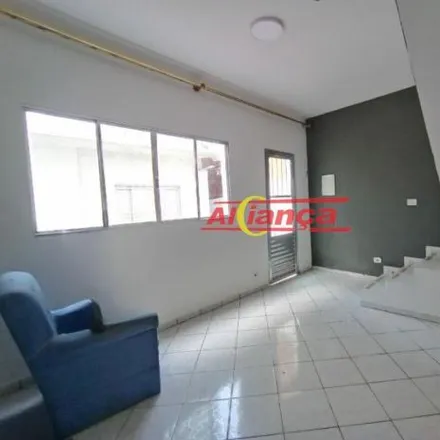 Rent this 2 bed house on Rua Luis Wade Piccinini in Vila Barros, Guarulhos - SP