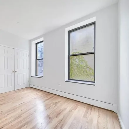 Image 4 - 192 Meserole Street, New York, NY 11206, USA - Apartment for rent