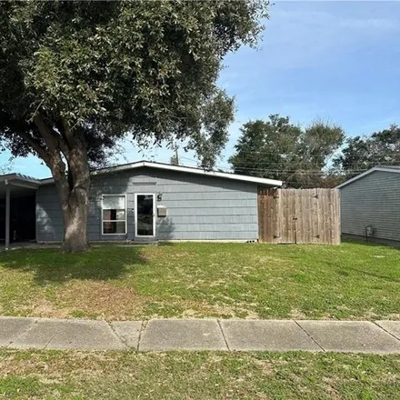 Buy this 2 bed house on 427 Bluebonnet Street in Terrytown, Jefferson Parish