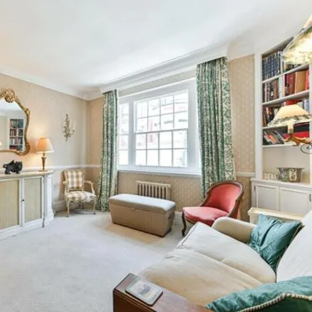 Buy this 1 bed apartment on 134 Pavilion Road in London, SW1X 0BP