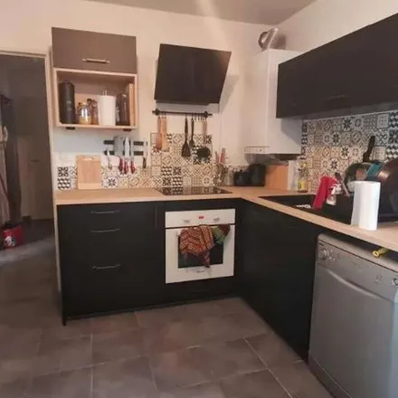 Rent this 2 bed apartment on 41 Avenue du Châter in 69340 Francheville, France
