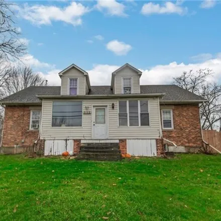 Buy this 5 bed house on 3150 East River Road in Sheffield, Lorain County