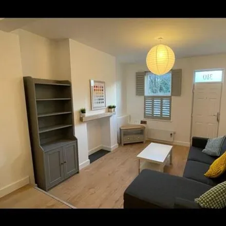 Image 1 - Hing Lung, Sharrow Vale Road, Sheffield, S11 8ZL, United Kingdom - Townhouse for rent