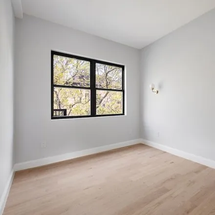 Image 3 - 132 Clifton Place, New York, NY 11238, USA - Townhouse for rent