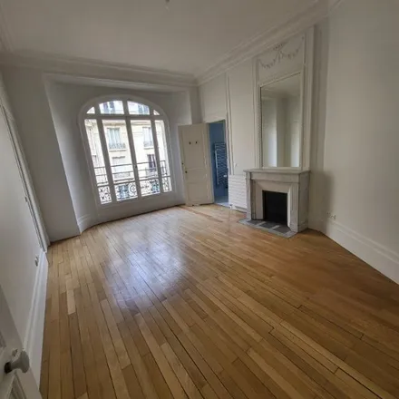 Rent this 7 bed apartment on 9 Route de Boulogne à Passy in 75016 Paris, France