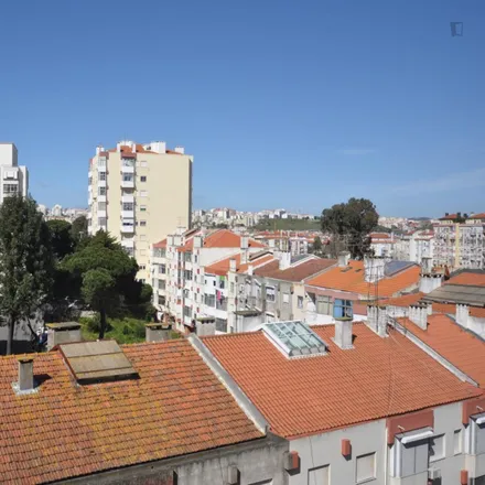 Image 9 - R Correia Teles 6, Rua Correia Teles, 2720-228 Amadora, Portugal - Apartment for rent