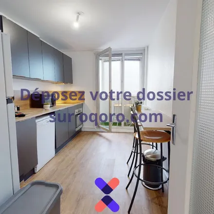 Image 3 - 102 Avenue Debourg, 69007 Lyon, France - Apartment for rent