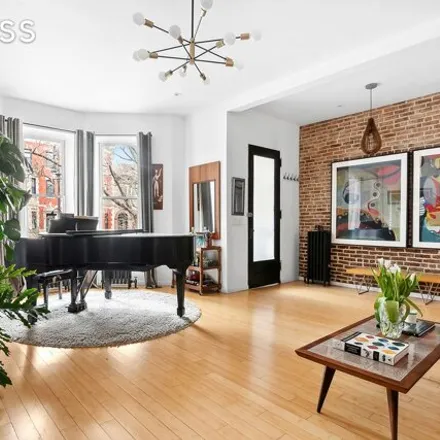 Image 1 - 176 Lincoln Road, New York, NY 11225, USA - Townhouse for sale