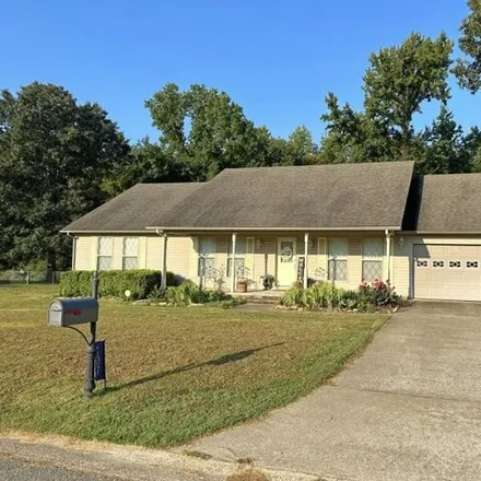 Buy this 3 bed house on 165 Walnut Heights Drive in Quail Valley, Batesville
