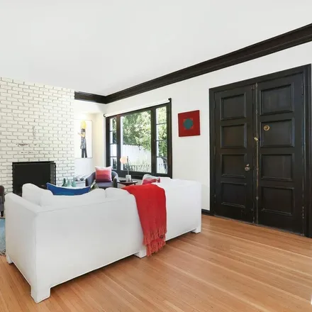 Image 3 - 1251 North Wilton Place, Los Angeles, CA 90038, USA - House for sale