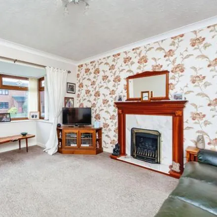 Image 3 - The Links, Wrexham, LL13 9PZ, United Kingdom - House for sale
