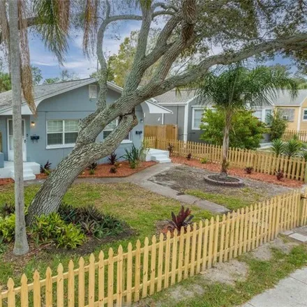 Image 2 - 608 17th Avenue South, Saint Petersburg, FL 33701, USA - House for sale