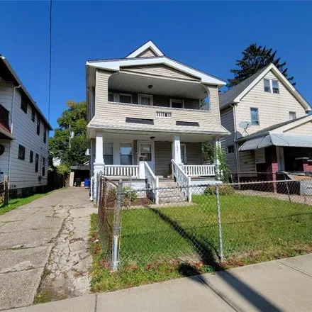 Image 3 - 11501 Lardet Avenue, Cleveland, OH 44104, USA - Duplex for sale