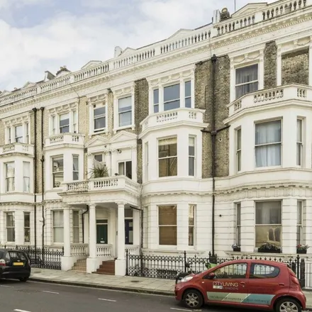 Rent this 2 bed apartment on Castletown Road in London, W14 9EX