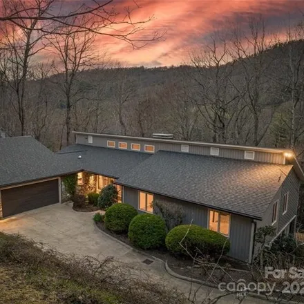 Buy this 5 bed house on 437 Sondley Woods Place in Asheville, NC 28805