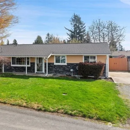 Buy this 4 bed house on 12645 Southeast 170th Street in Renton, WA 98058