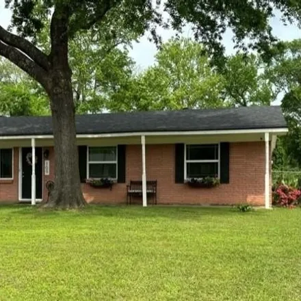 Buy this 4 bed house on 109 Flagg Drive in Eastwood, Bossier Parish