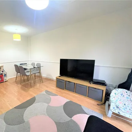 Image 4 - Summerlands, Cranleigh, GU6 7BD, United Kingdom - Duplex for rent