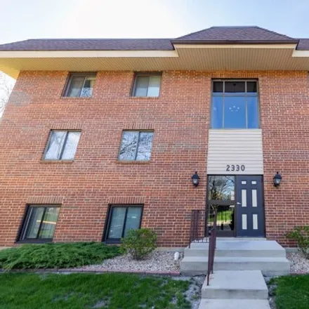 Buy this 2 bed condo on Woodridge Way in Lombard, IL 60148