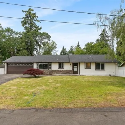 Buy this 6 bed house on 3101 91st St S in Lakewood, Washington