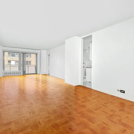 Rent this 2 bed apartment on The Churchill in 300 East 40th Street, New York