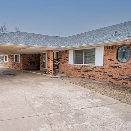 Image 3 - 998 Pecan Street, Tuttle, Grady County, OK 73089, USA - House for sale