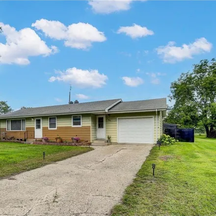 Image 4 - 261 Dupont Avenue Northeast, Hector, Renville County, MN 55342, USA - House for sale