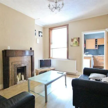 Rent this 4 bed townhouse on Hunter Hill Road in Sheffield, S11 8UE