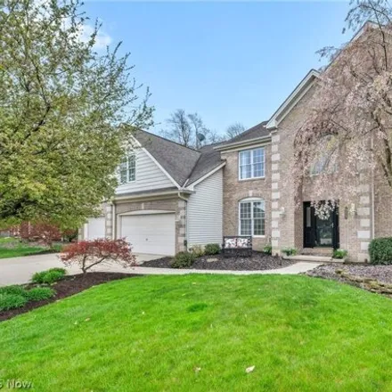 Image 2 - 20625 Kylemore Drive, Strongsville, OH 44149, USA - House for sale
