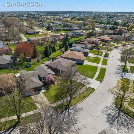 Image 9 - 15426 Valerie Drive, Macomb Township, MI 48044, USA - House for sale