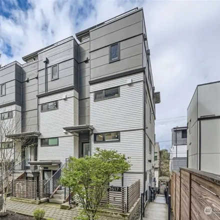 Buy this 2 bed condo on 2611 Franklin Avenue East in Seattle, WA 98102