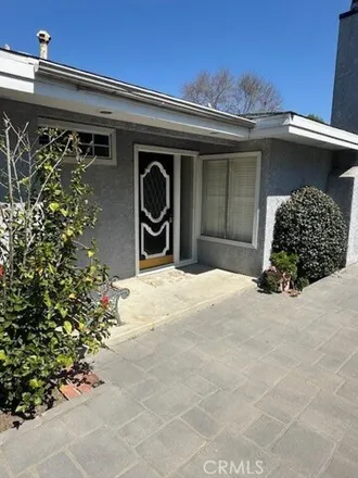 Image 3 - 5904 Calvin Avenue, Los Angeles, CA 91356, USA - House for rent