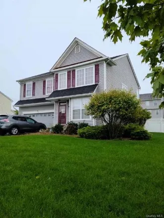 Buy this 4 bed house on 3 Winding Ridge Lane in City of Middletown, NY 10940
