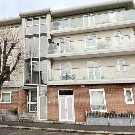 Rent this 2 bed apartment on Saint Pierre School in Leigh Road, Southend-on-Sea