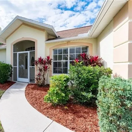 Image 2 - 545 Ibis Way, Palm River, Collier County, FL 34110, USA - House for sale