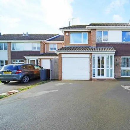 Buy this 4 bed duplex on Landor Road in Knowle, B93 9HZ