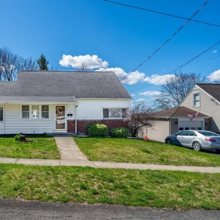 Buy this 4 bed house on 318 Sunset Avenue in Hampton Manor, East Greenbush