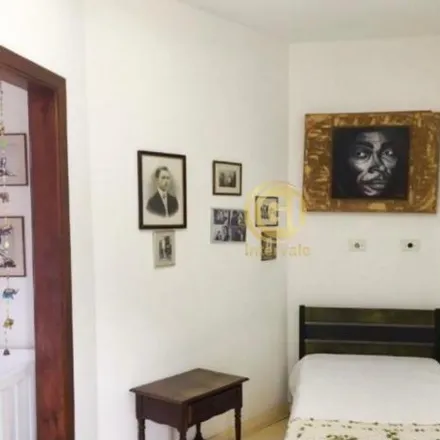 Buy this 3 bed house on Avenida Moriaki Ueno in Balneário Paraiba, Jacareí - SP