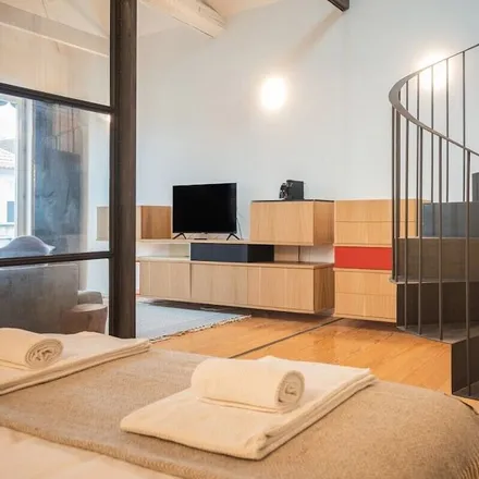 Rent this 1 bed apartment on Porto