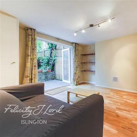Rent this 1 bed apartment on 256 Caledonian Road in London, N1 0NH