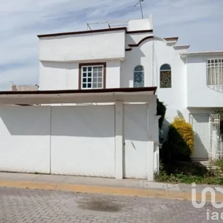 Buy this 3 bed house on Calle Lote 6 in 54710 Cuautitlán Izcalli, MEX