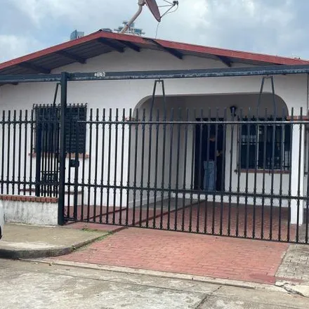 Rent this 5 bed house on unnamed road in Parque Lefevre, Panamá