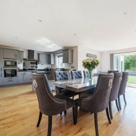 Image 4 - Willow Fields, Ash, GU12 6HF, United Kingdom - House for sale